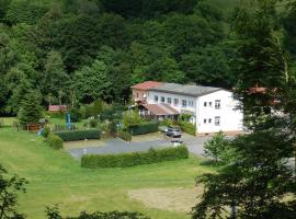 Hotel und Gasthof "Sonneneck", Hotel in der Nähe von: Werra Sport- und Freizeitbad, Schalkau