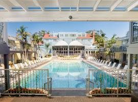 The Lafayette Hotel, Swim Club & Bungalows