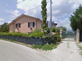 Bed&Breakfast Giardino Agritourist, hotel v destinaci Controguerra