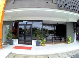 K Boutique Hotel, hotel u gradu Teluk Intan