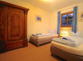 Chalet Adriana, hotel i Garmisch-Partenkirchen