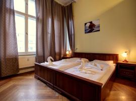 Hotel Pension Bernstein am Kurfürstendamm, khách sạn ở Wilmersdorf, Berlin