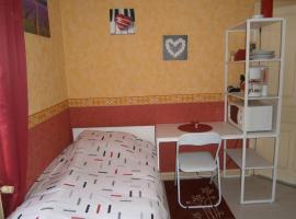 chambre meublée, hotel Bellacban