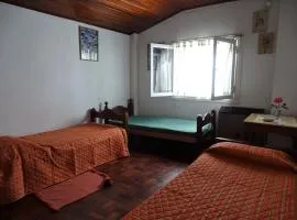Casa familiar Zarza Mora