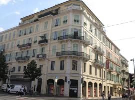 Résidence Appartement Adonis, hotel en Niza