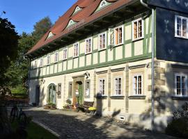 Grünsteinhof - Wohnung Rotstein – hotel z parkingiem w mieście Kottmarsdorf