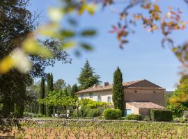 Domaine du Clos d'Alari-chambres d'hôtes au milieu des vignes, ваканционно жилище в Saint Antonin du Var