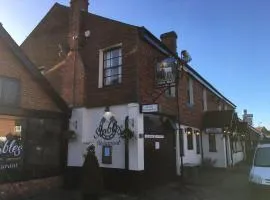 The White Hart pub and rooms