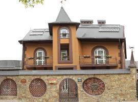 Sadyba Smotrytska Perlyna, hôtel à Kamianets-Podilsky