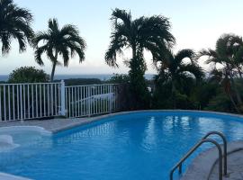 Les Gîtes Les Hauts de Montmain, hotel em Sainte-Anne