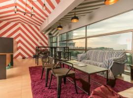 Seaview Capsule Hotel