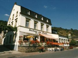 Gasthaus Zur Traube, posada u hostería en Hatzenport