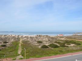 Baleal Tower Bay Apartment, hotel din Ferrel