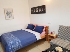 Residence Fatiny, ξενοδοχείο στο Αμπιτζάν