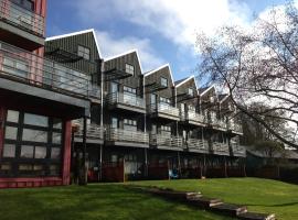 Island Village Properties at Fred Tibbs, hotel near Clayoquot Sound, Tofino