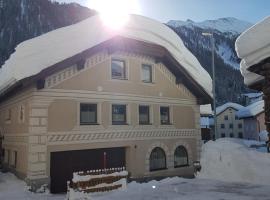 Haus am Brunnen, hotel v destinaci Samnaun
