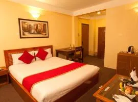 Royal Astoria Hotel