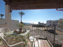 Appartamento Sul Mare, hotel v destinaci Torre Pali