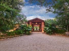 Aacorn Hideaway Resort & Spa