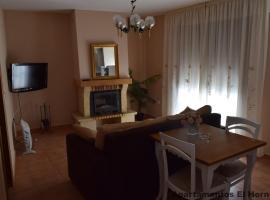 Apartamentos Horno y Casa De Dulce – gospodarstwo wiejskie w mieście Benalúa de Guadix