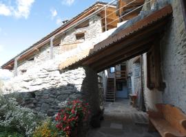 Appartamenti Peroulaz, hotel a Charvensod