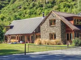 Wharenui Holiday Home by MajorDomo