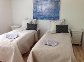 Lundgaarde Bed & Breakfast, מקום אירוח B&B בKjellerup