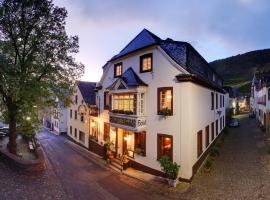 Hotel Weingut Schützen, hotel in Senheim