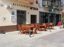 Hostal Restaurante Arasa, gistihús í Santa Bárbara