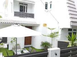 Villa Bienvenue Beachfront House