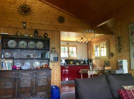 Ferienwohnung im Chalet Firn - OG, viešbutis mieste Bürchen, netoliese – Unterratlift