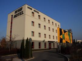 WHB Hotel, hotel v Győru