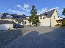 Ferienwohnungen Sch&ouml;n, h&ocirc;tel avec golf &agrave; Teltow