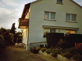 Zemu izmaksu kategorijas viesnīca Ferienwohnung Fischer mit Balkon pilsētā Hambach