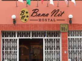 Hostal Bona Nit, hotel in Trujillo