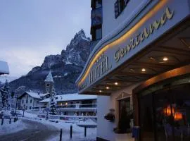 Hotel Enzian Genziana