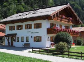 Haus Wiesenblick, hotel em Oberwössen