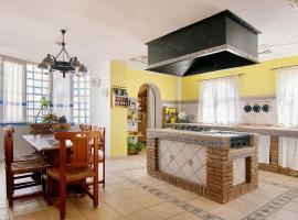 Holiday Home Paraje los cabreras by Interhome, hotel i Torre de Benagalbón