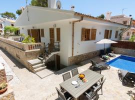 Mar Blava House, hotel in Playa de Muro