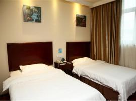 GreenTree Inn ShanDong JiNing ZouCheng ChangPingShan Road ChangPing Garden Express Hotel, hotel med parkering i Zoucheng