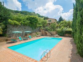 Holiday Home Le Pergole by Interhome, hotel di Volterra