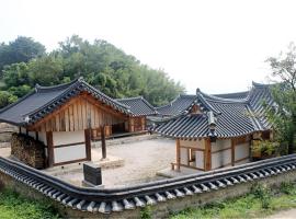 Dobong Seodang, готель біля визначного місця Храм Сінсонса, у місті Кьонджу