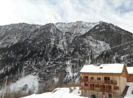 Il Teggiolo – hotel z parkingiem w mieście Alpe Ciamporino