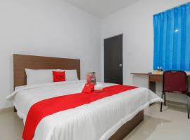 RedDoorz Plus near Kepri Mall, hotel near Hang Nadim International Airport - BTH, Batam Center