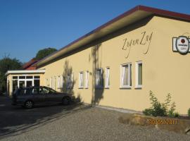 Hotel Zug um Zug, hotel com estacionamento em Schemmerhofen