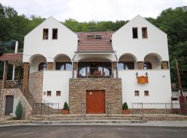 Penzión Kállai a Vináreň, günstiges Hotel in Fiľakovo