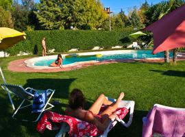 Agriturismo San Vito, hotel with pools in Crocemaroggia
