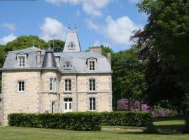 Au Château, bed & breakfast kohteessa La Lucerne-dʼOutremer