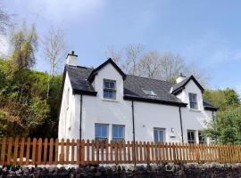 Holiday Home Staffin Road by Interhome, hotel en Portree