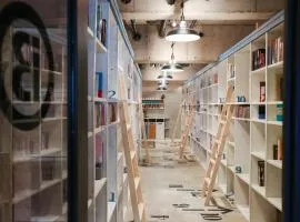 bnbplus Niigata Book Inn